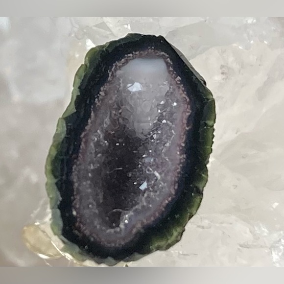 🔮🪺🏔️Gorgeous Amethyst Crystal Earring - Picture 3 of 9